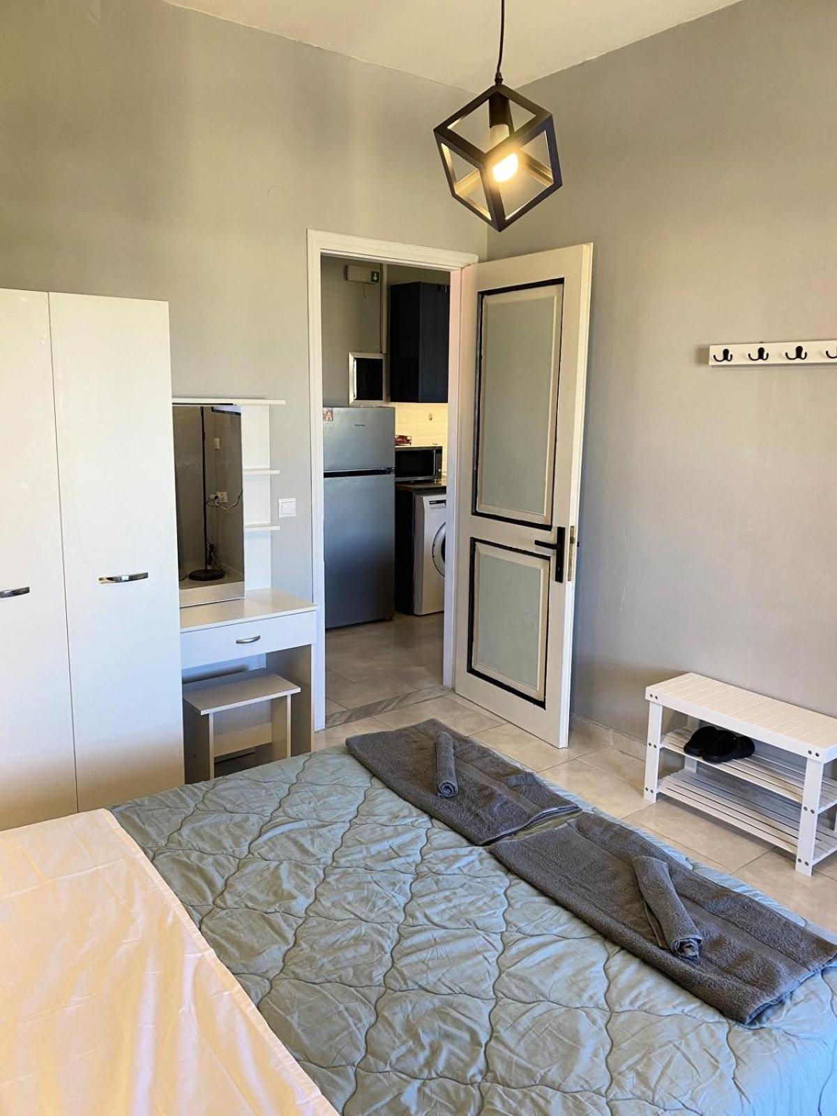 Apartment Riviera Canal D'amour Cozy